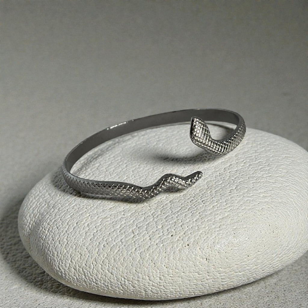 Bracelet manchette Changement