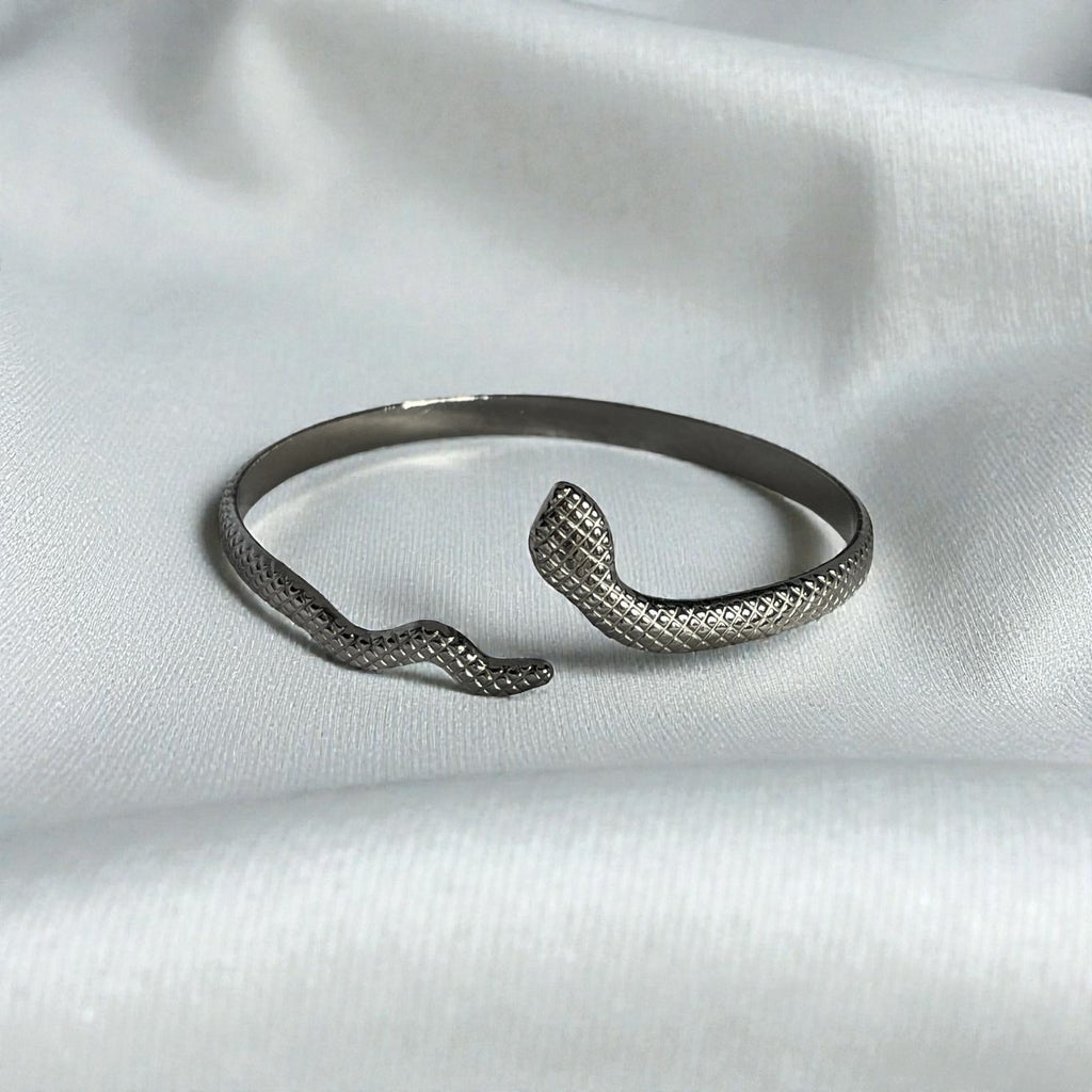 Bracelet manchette Changement