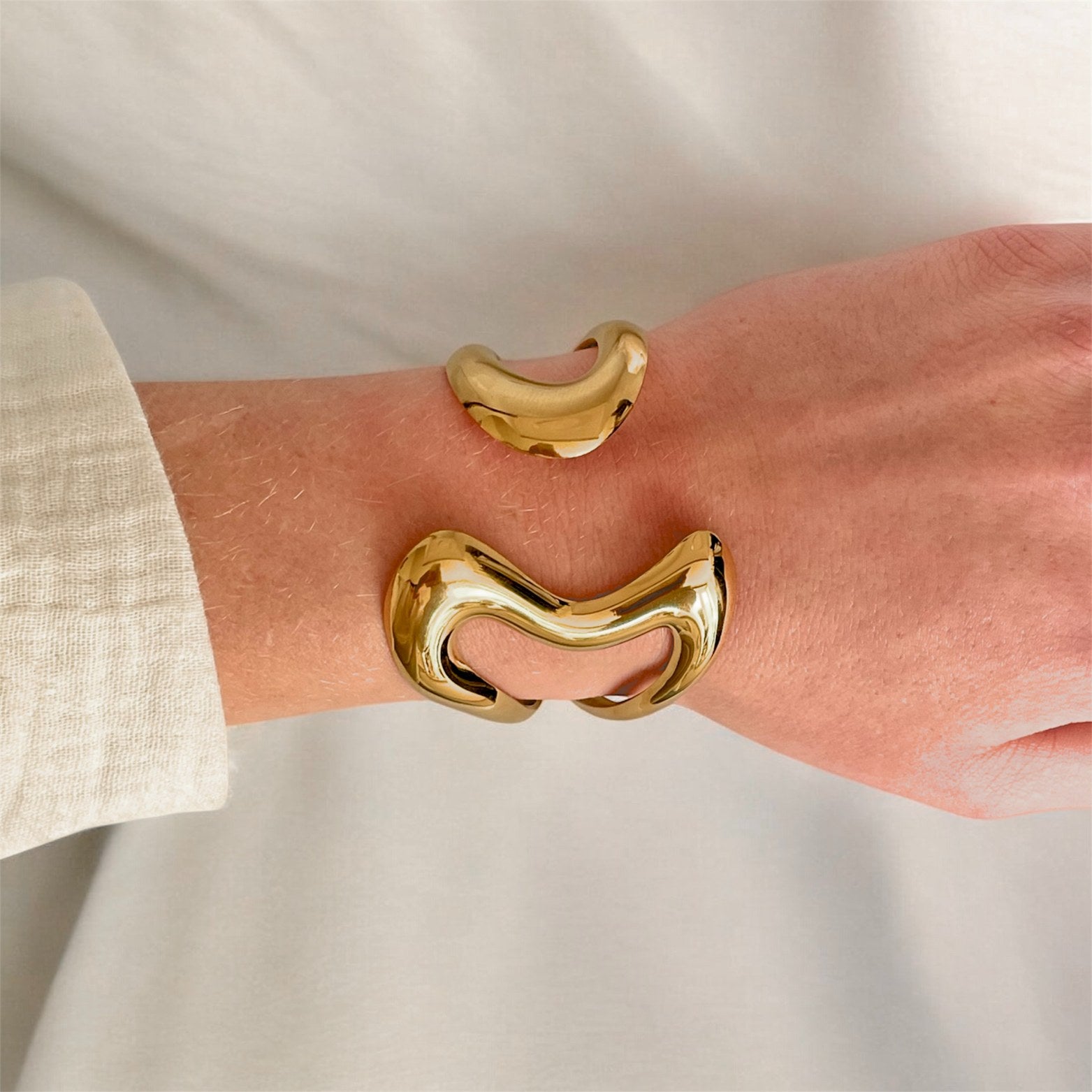 Bracelet manchette Déploiement