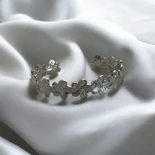 Bracelet manchette Renouvellement