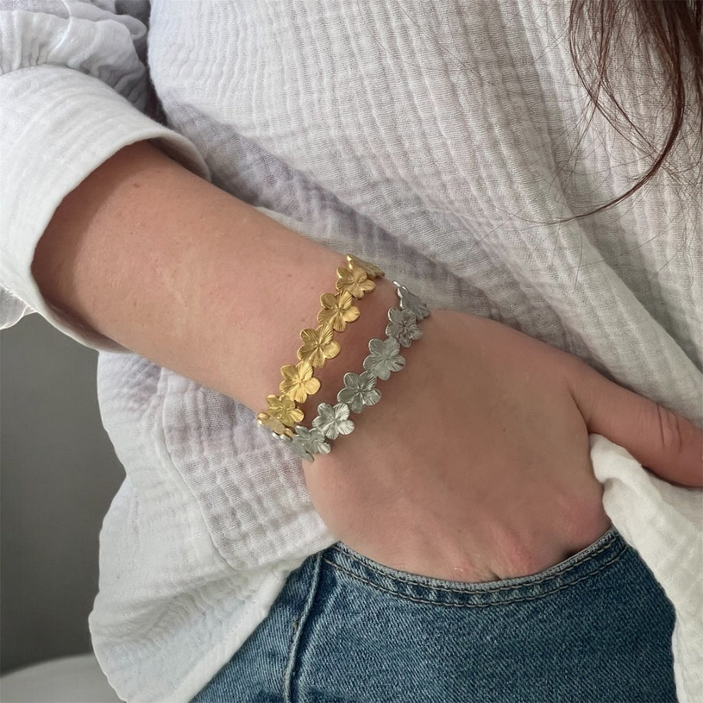 Bracelet manchette Renouvellement