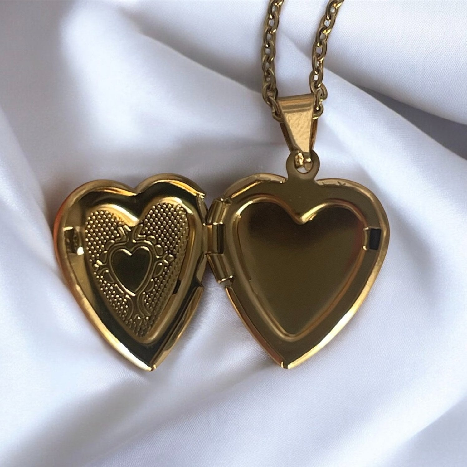 Collier médaillon ouvrable Intimité